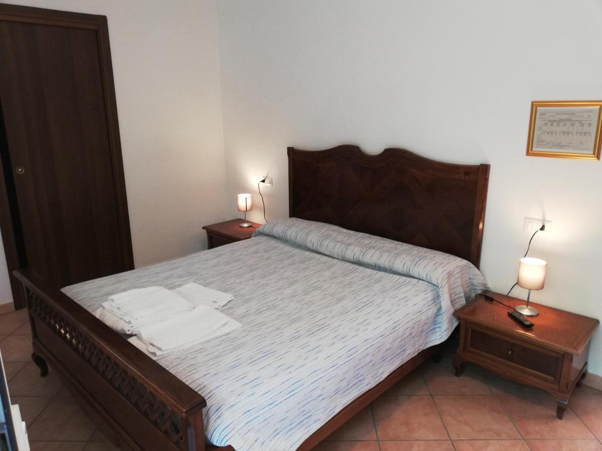 Agriturismo Al Motto Cambiasca ภายนอก รูปภาพ